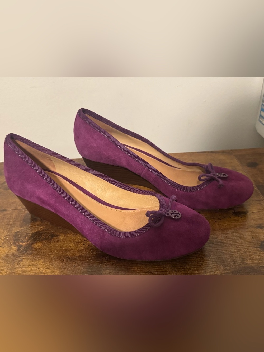 Tory Burch Plum Suede Bow Wedge Flats Size 7.5